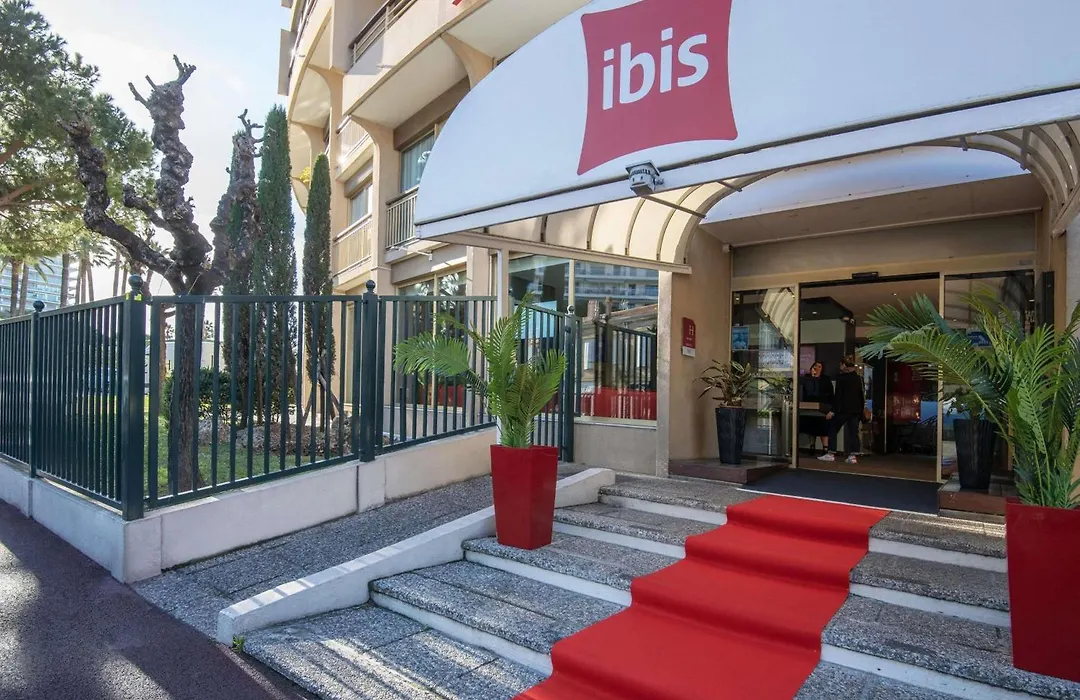 Ibis Cannes Plage La Bocca-1